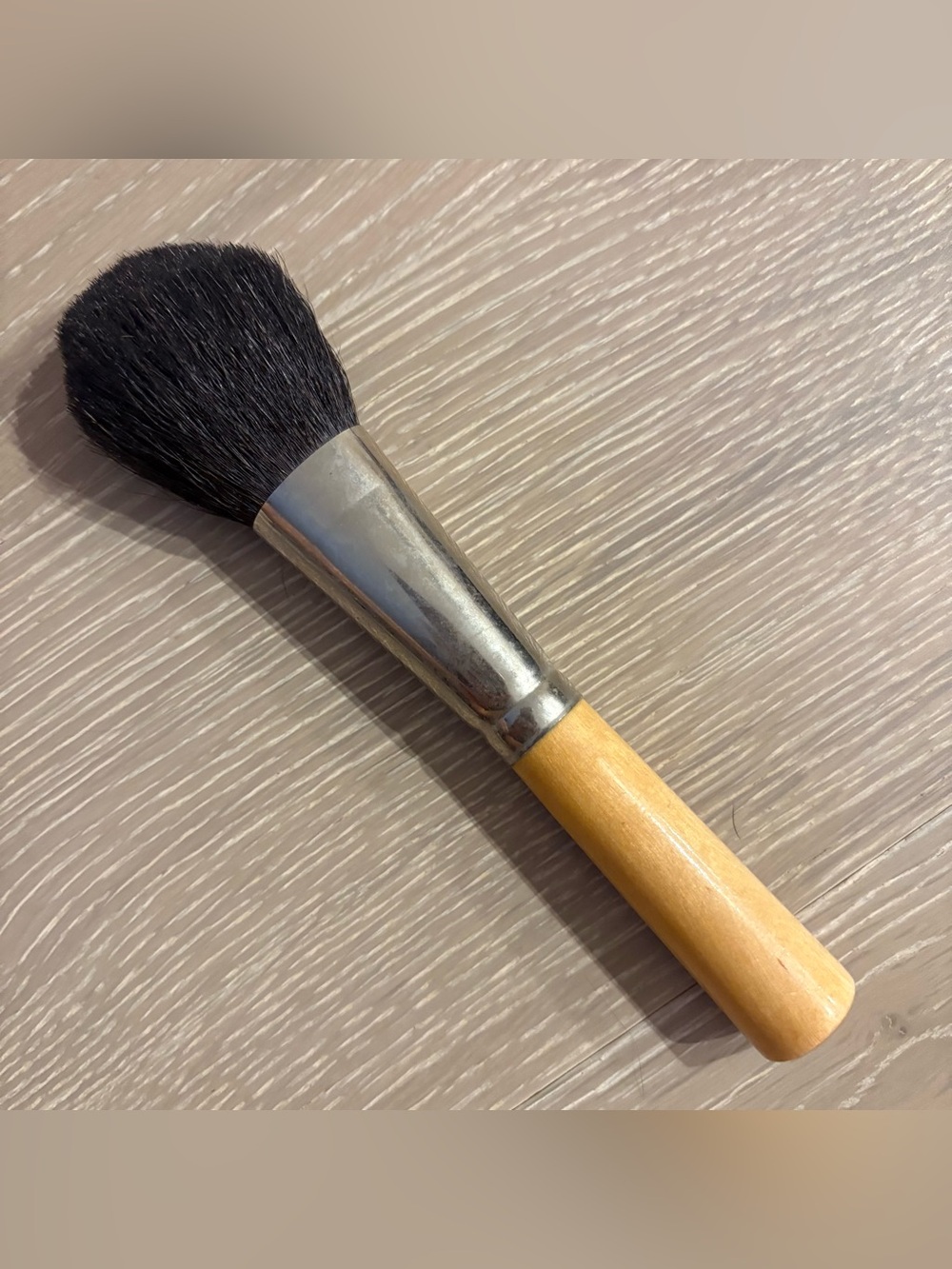 Fluffy Powder Makeup/Brush with Wooden Handle